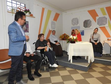 Svetovni dan knjige obeležili s cvenskimi kulturniki in predstavitvijo knjige Moje srčne domislice avtorice Olge Majcen 14